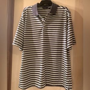 Walter Hagen Hydro Dri Mens Shirt. Size Large